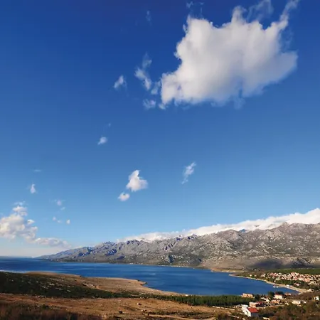 Spacious In Maslenica With Swimming Pool Вилла *